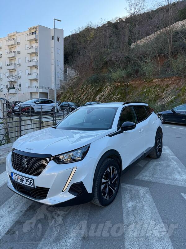 Peugeot - 2008 - 1.2 ALLURE