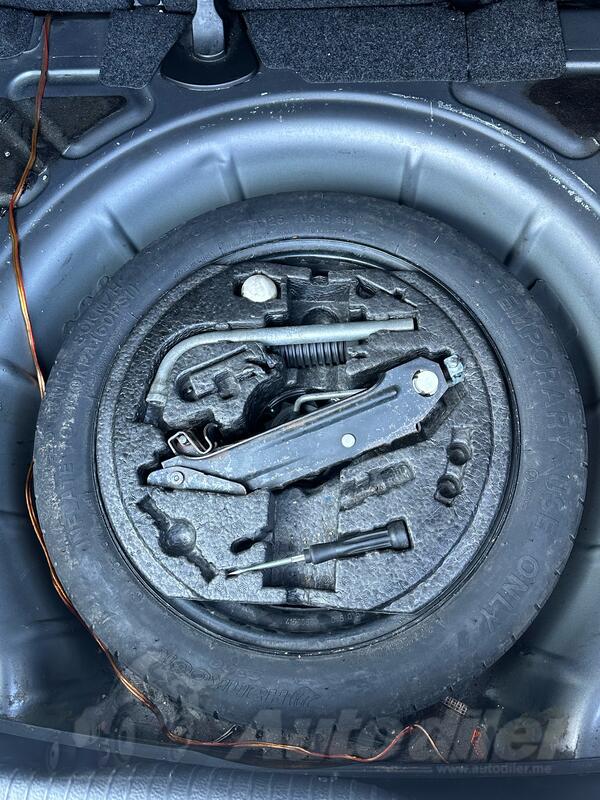 Fabričke felne i Fabricka gume