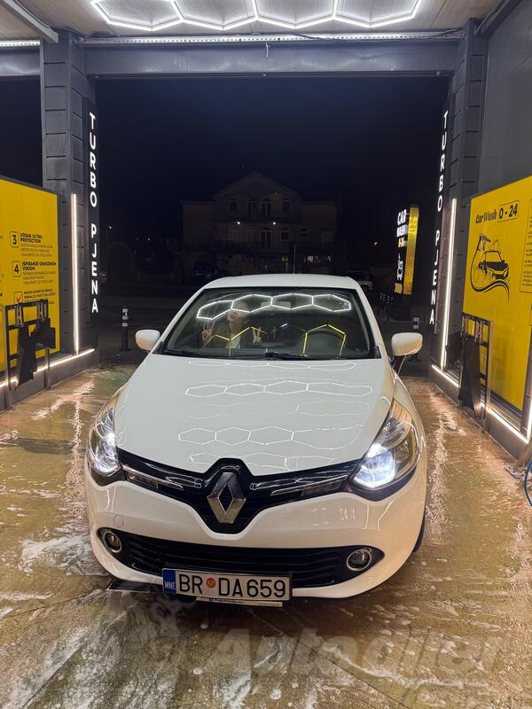 Renault - Clio - 1.5 dci