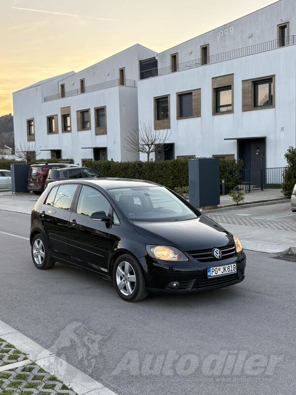 Volkswagen - Golf 5 - 1.9 TDI