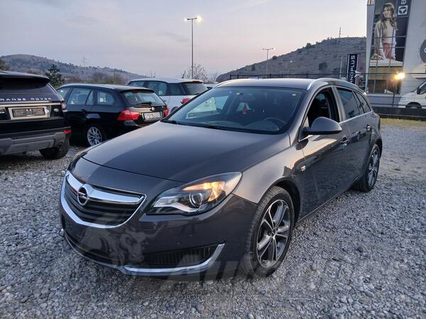 Opel - Insignia - 2.0 CDTI SPORT TOUERER SW