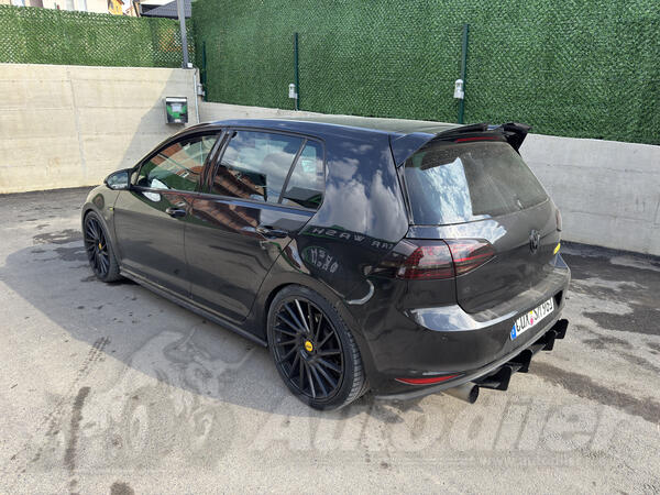 Volkswagen - Golf 7 - GTI