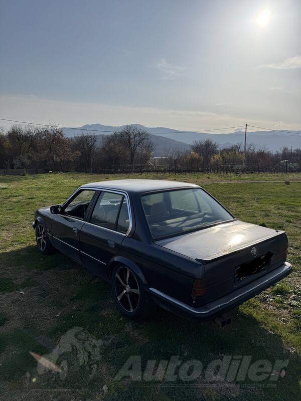 BMW - 324 - 2.4 dizel