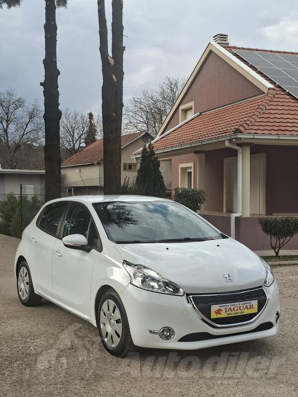 Peugeot - 208 - 1.4HDI
