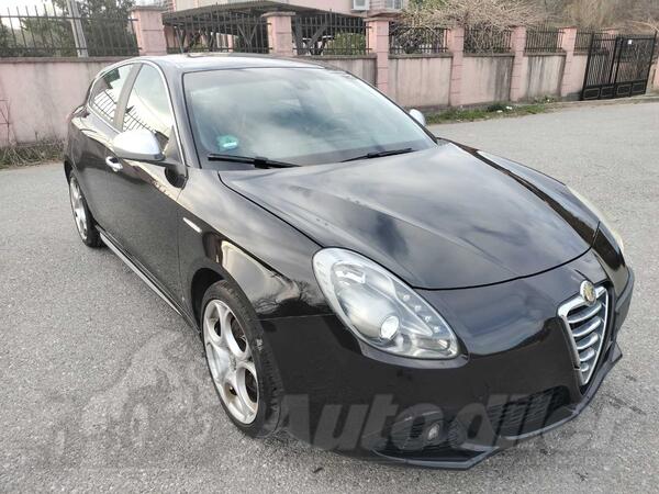 Alfa Romeo - Giulietta - 2.0 JTDM