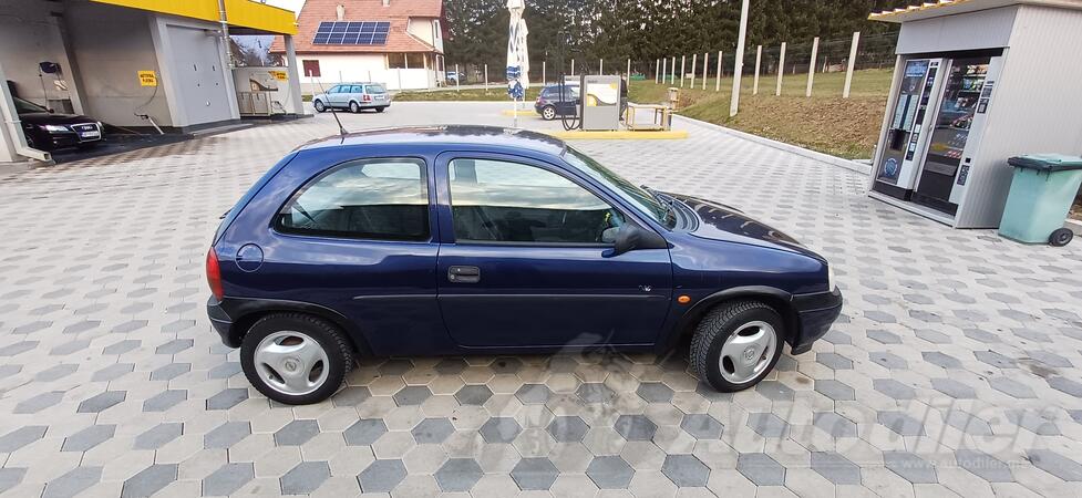 Opel - Corsa - 1.4 44kw