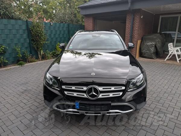 Mercedes Benz - E 220 - 2.0 TDI