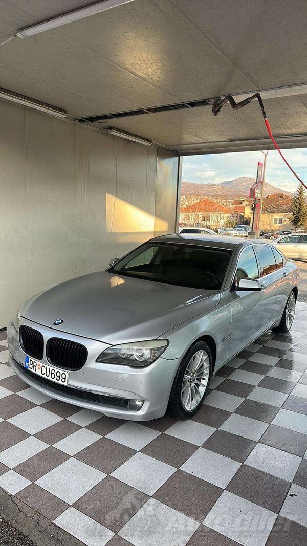 BMW - 730 - 3.0