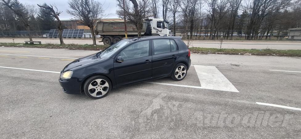 Volkswagen - Golf 5 - 1.9 tdi