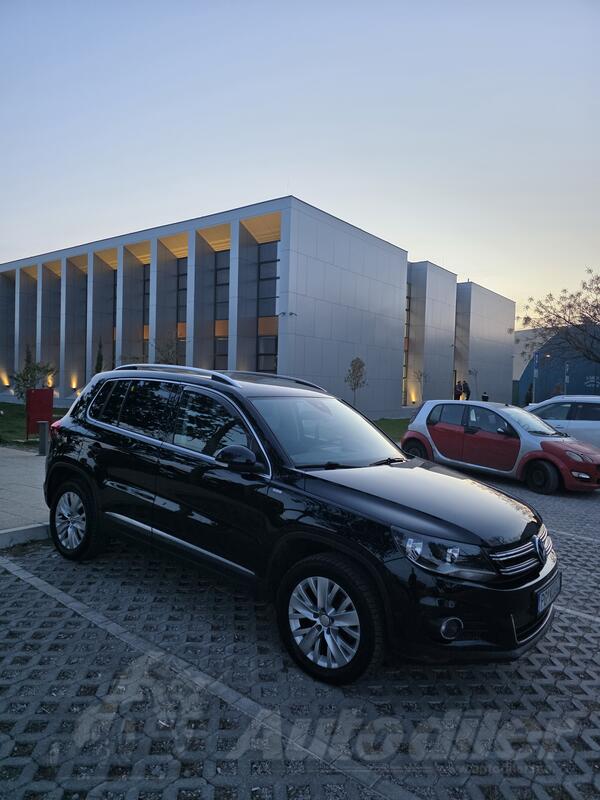 Volkswagen - Tiguan - 2.0 tdi