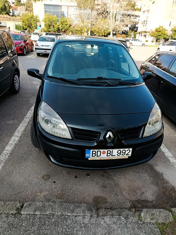 Renault - Scenic - 1,5 dci