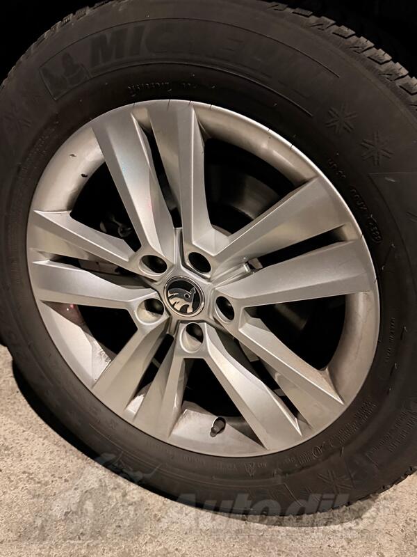 Fabričke felne i Mishelin gume