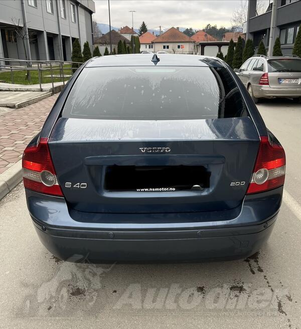 Volvo - S40 - 2.0