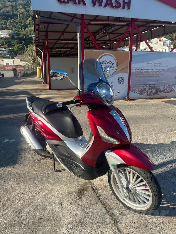 Piaggio - beverly