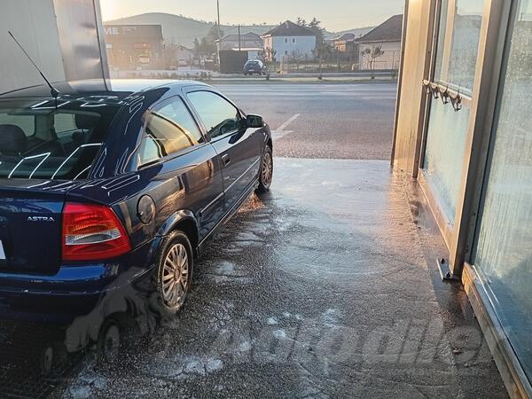 Opel - Astra - 1.6