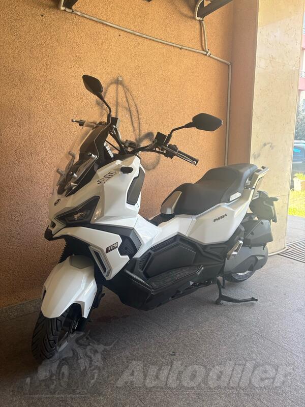 SYM - adx 125