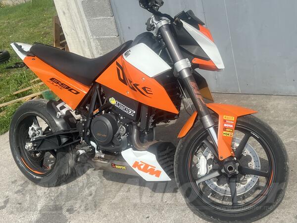 KTM - Duke