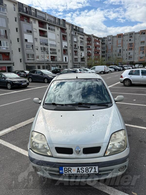 Renault - Scenic - 1.6 benz