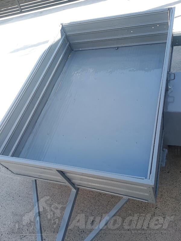 Rucna izrada - Laka prikolica