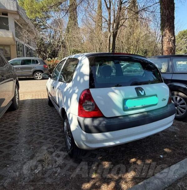 Renault - Clio
