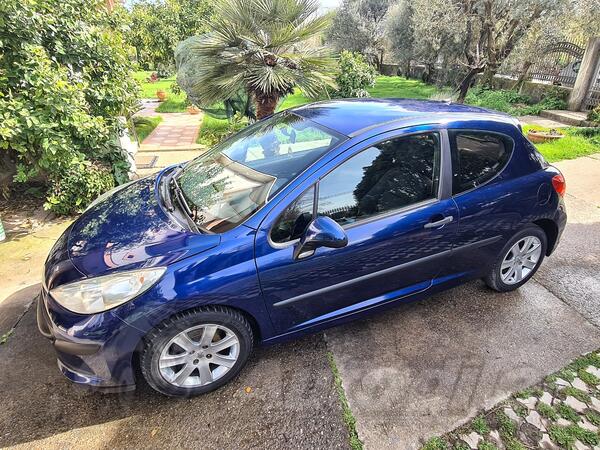 Peugeot - 207 - 1.4 hdi