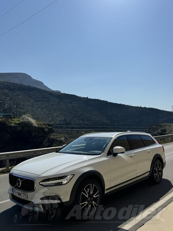Volvo - V90 Cross Country - 2.0 D5 AWD