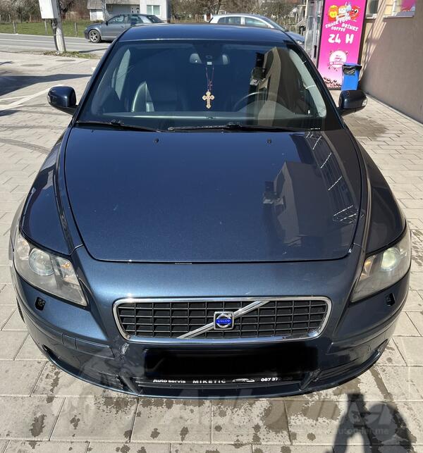 Volvo - S40 - 2.0