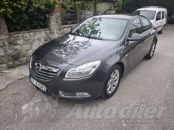 Opel - Insignia - 2.0 CDTI