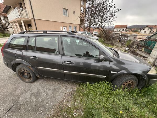 Renault - Megane - 1.9 TDI