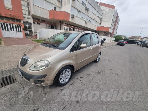 Lancia - MUSA - 1.4 AUTOMATIK