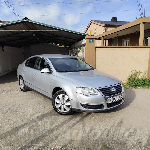 Volkswagen - Passat - Automatic