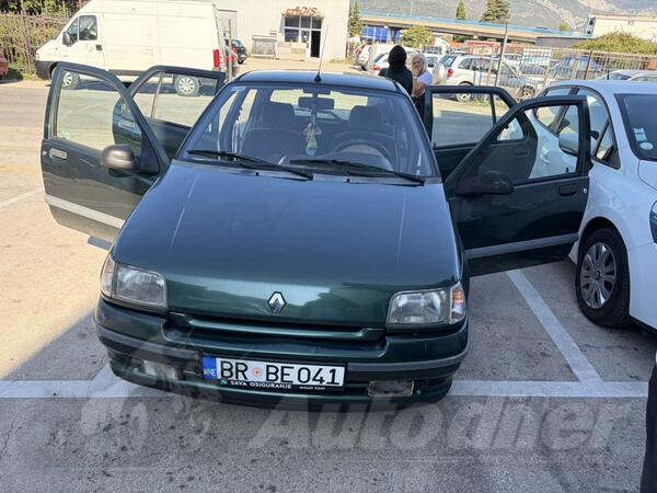 Renault - Clio - 14