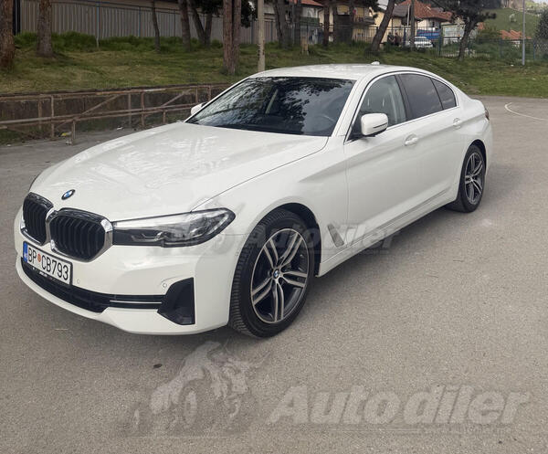 BMW - 520 - 520d  xDrive