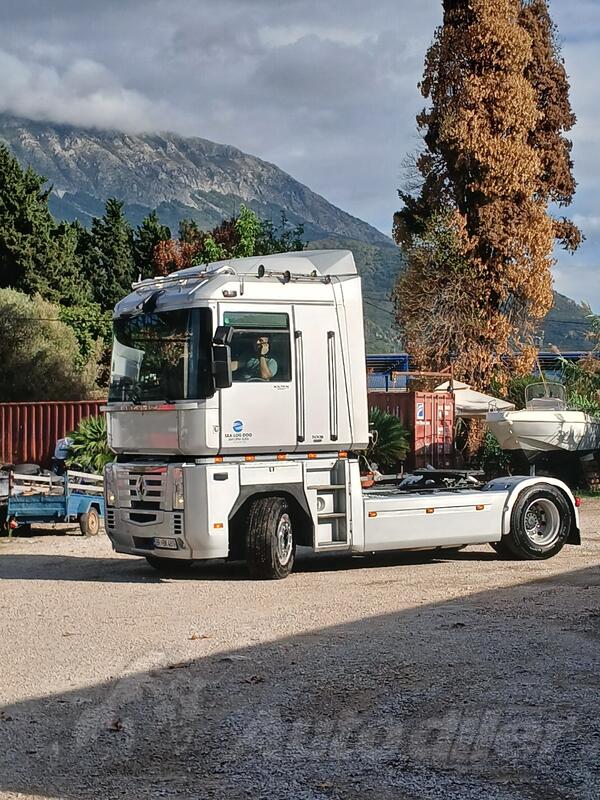 Renault - Magnum 500