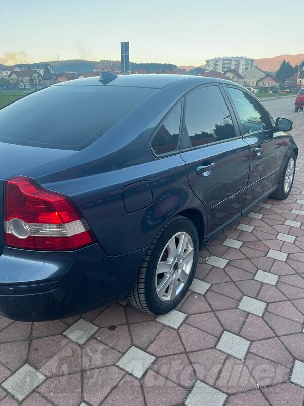 Volvo - S40 - 2.0