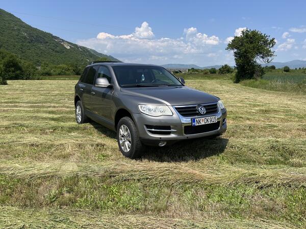 Volkswagen - Touareg - 2.5TDI