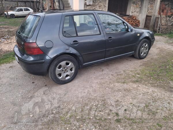 Volkswagen - Golf 4 - 1.9 TDI