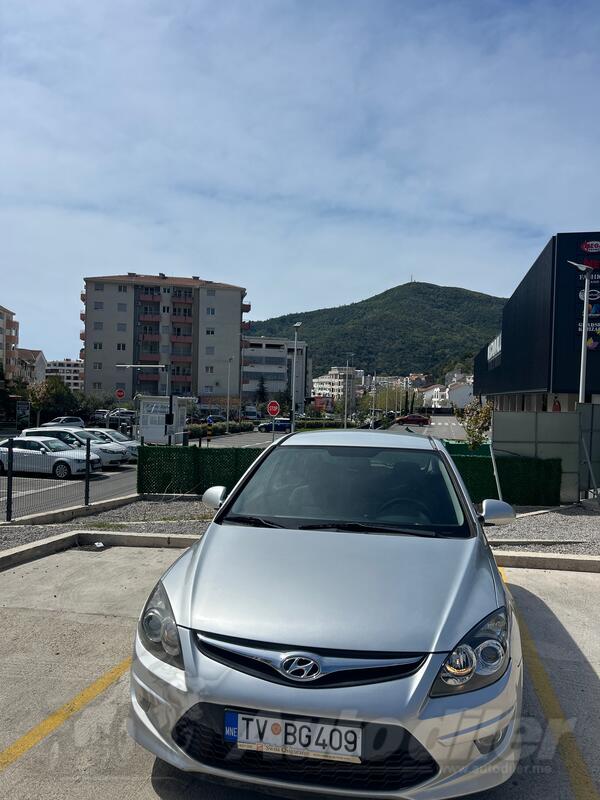 Hyundai - i30 - 1.6