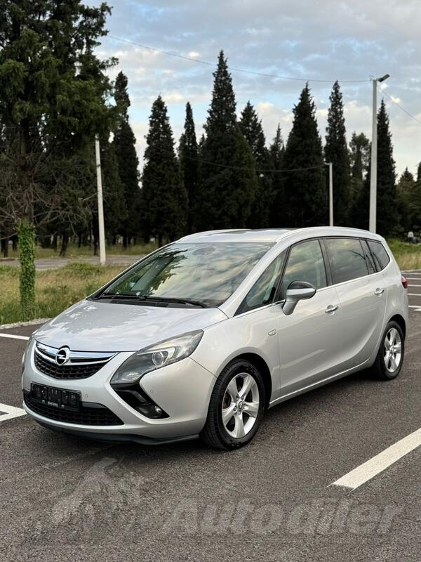 Opel - Zafira - Tourer