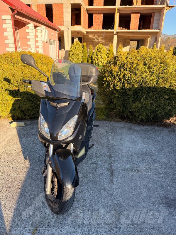 Yamaha - X Max