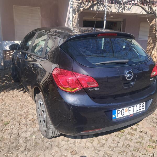 Opel - Astra - 1,7 tdci