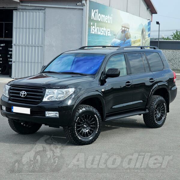 Toyota - Land Cruiser - 4.5D-4D V8