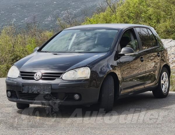 Volkswagen - Golf 5 - 1.6 FSI