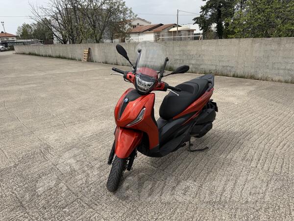 Piaggio - BEVERLY 300 HPE
