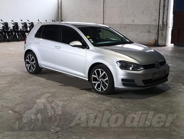 Volkswagen - Golf 7 - 1.6 DSG