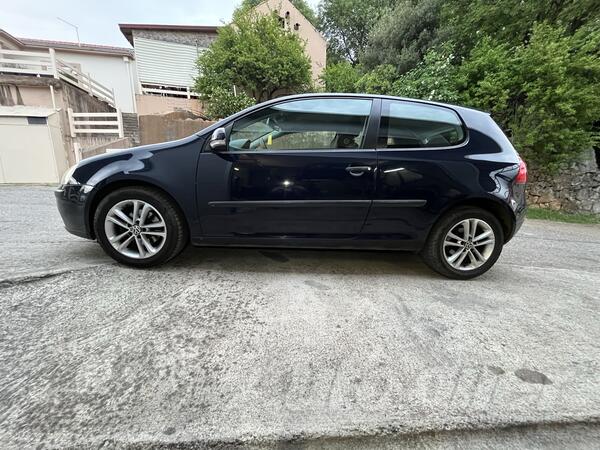 Volkswagen - Golf 5 - 1.9 tdi 77kw