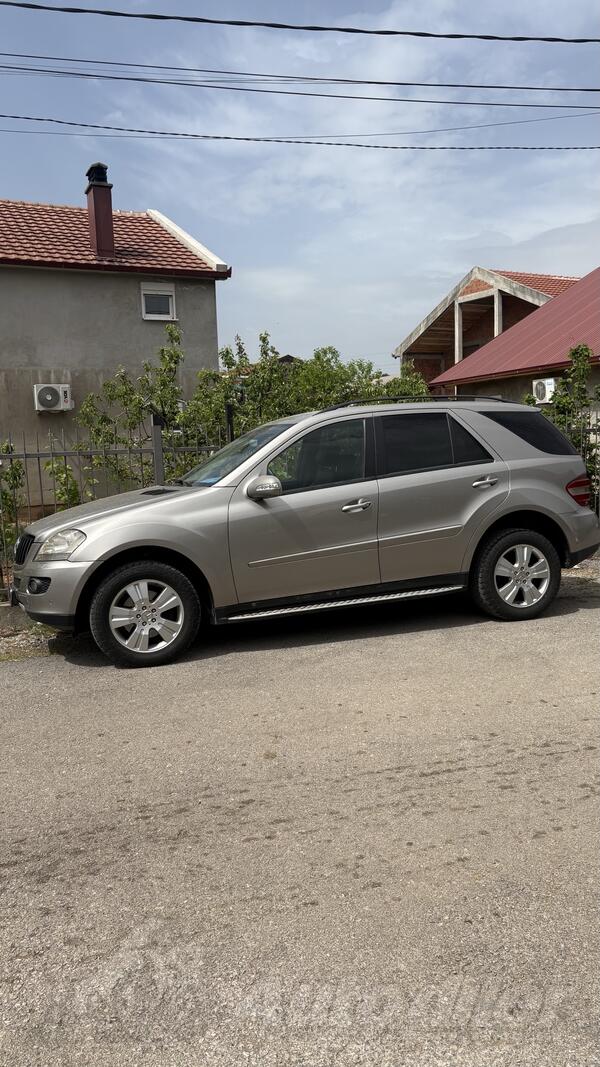 Mercedes Benz - ML 320 - 3.0