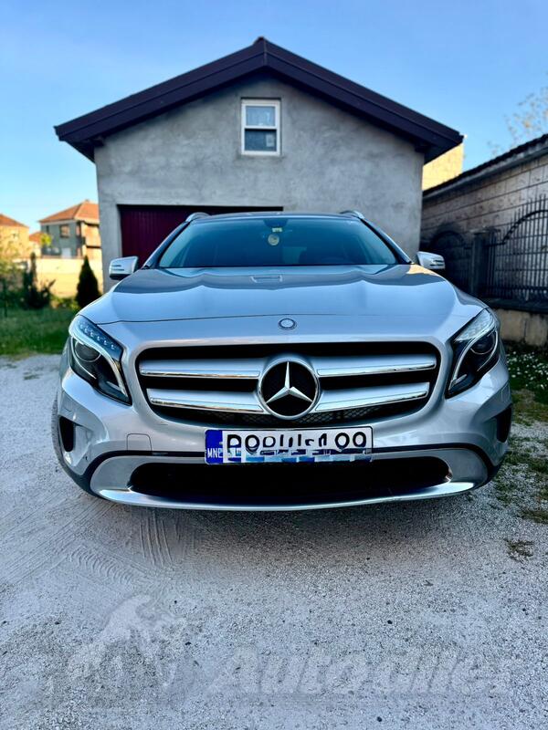 Mercedes Benz - GLA 220 - 2.2