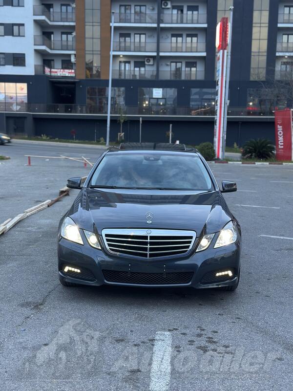 Mercedes Benz - E 200 - 2.2