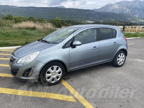 Opel - Corsa